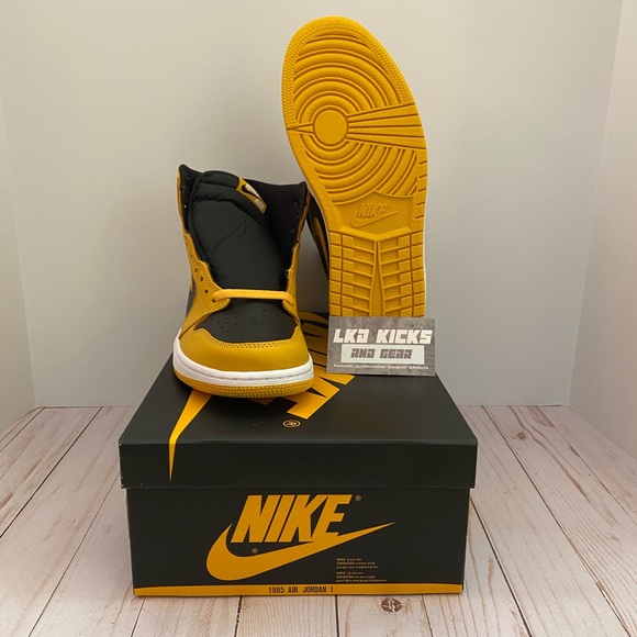 Air Jordan 1 Retro High OG Pollen - Picture 3 of 8